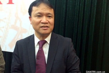 Dân đừng dùng hàng lậu, sẽ hết nạn "xách tay"?