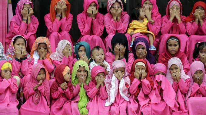 Phipipines coi việc tảo hôn là hành vi xâm hại trẻ em. Ảnh: EPA