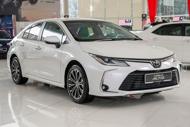 Corolla Altis, Elantra giảm giá hơn 40 triệu đồng tại đại lý