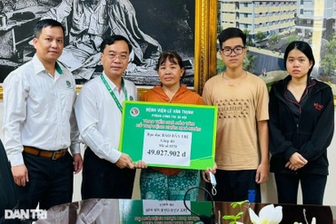 Người vợ mất chồng nhận hơn 112 triệu đồng: "Phải sống tiếp vì hai con…"