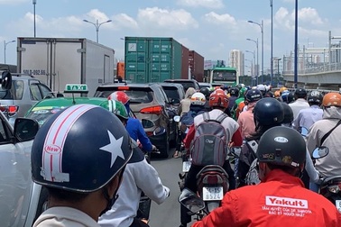Xác định “thủ phạm” gây hỗn loạn giao thông phía Đông Sài Gòn