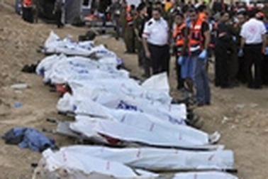 Israel: Xe buýt lao xuống hẻm núi, 26 du khách Nga thiệt mạng