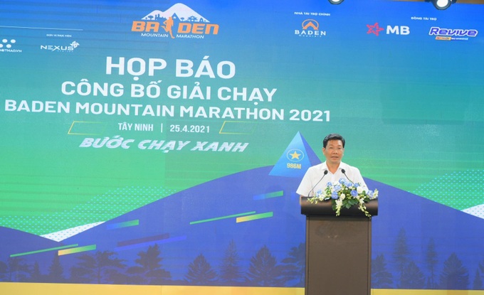 Ông Nguyễn Mạnh Hùng - Uỷ viên Ban Thường vụ Tỉnh ủy -PCT Thường trực UBNT tỉnh phát biểu. Ông Nguyễn Mạnh Hùng - Uỷ viên Ban Thường vụ Tỉnh ủy -PCT Thường trực UBNT tỉnh phát biểu.