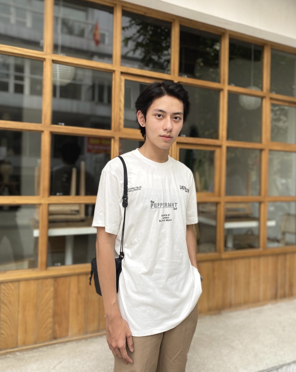 Nam sinh trường Mỹ thuật cá tính, thần thái lạnh lùng đầy cuốn hút - 9 Nam sinh trường Mỹ thuật cá tính, thần thái lạnh lùng đầy cuốn hút - 9