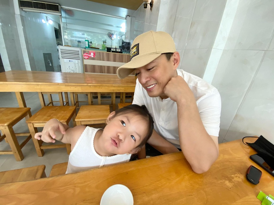 Lam Trường thừa nhận cưng chiều con gái - 4 Lam Trường thừa nhận cưng chiều con gái - 4