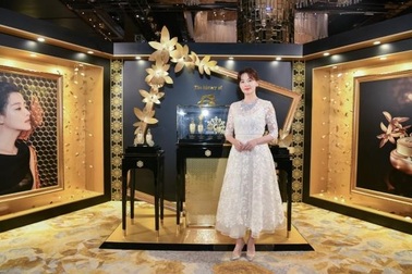 Bí quyết làn da không tuổi như vương hậu của Lee Young Ae