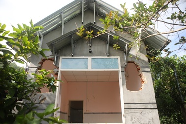 Phá dỡ nhà xây trái phép của nguyên Giám đốc Sở ở Bình Định