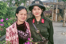 Nữ sinh tốt nghiệp trường cao đẳng y dược loại giỏi tình nguyện nhập ngũ