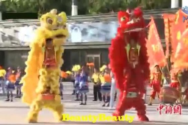 Thí sinh hoa hậu thế giới khoe sắc