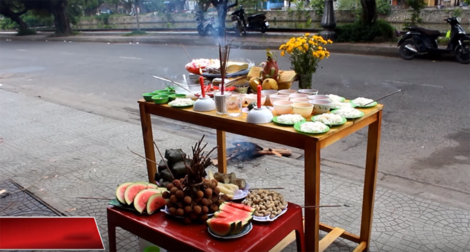 Cúng cô hồn tháng 7 vào ngày nào, cúng ở đâu? - Ảnh 1. Cúng cô hồn tháng 7 vào ngày nào, cúng ở đâu? - Ảnh 1.