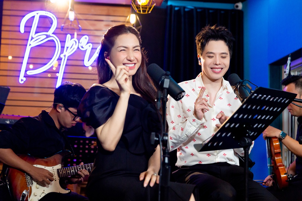 Hòa Minzy: Nếu gặp được tình yêu mới, tôi sẵn sàng đón nhận mọi thứ - 2 Hòa Minzy: Nếu gặp được tình yêu mới, tôi sẵn sàng đón nhận mọi thứ - 2