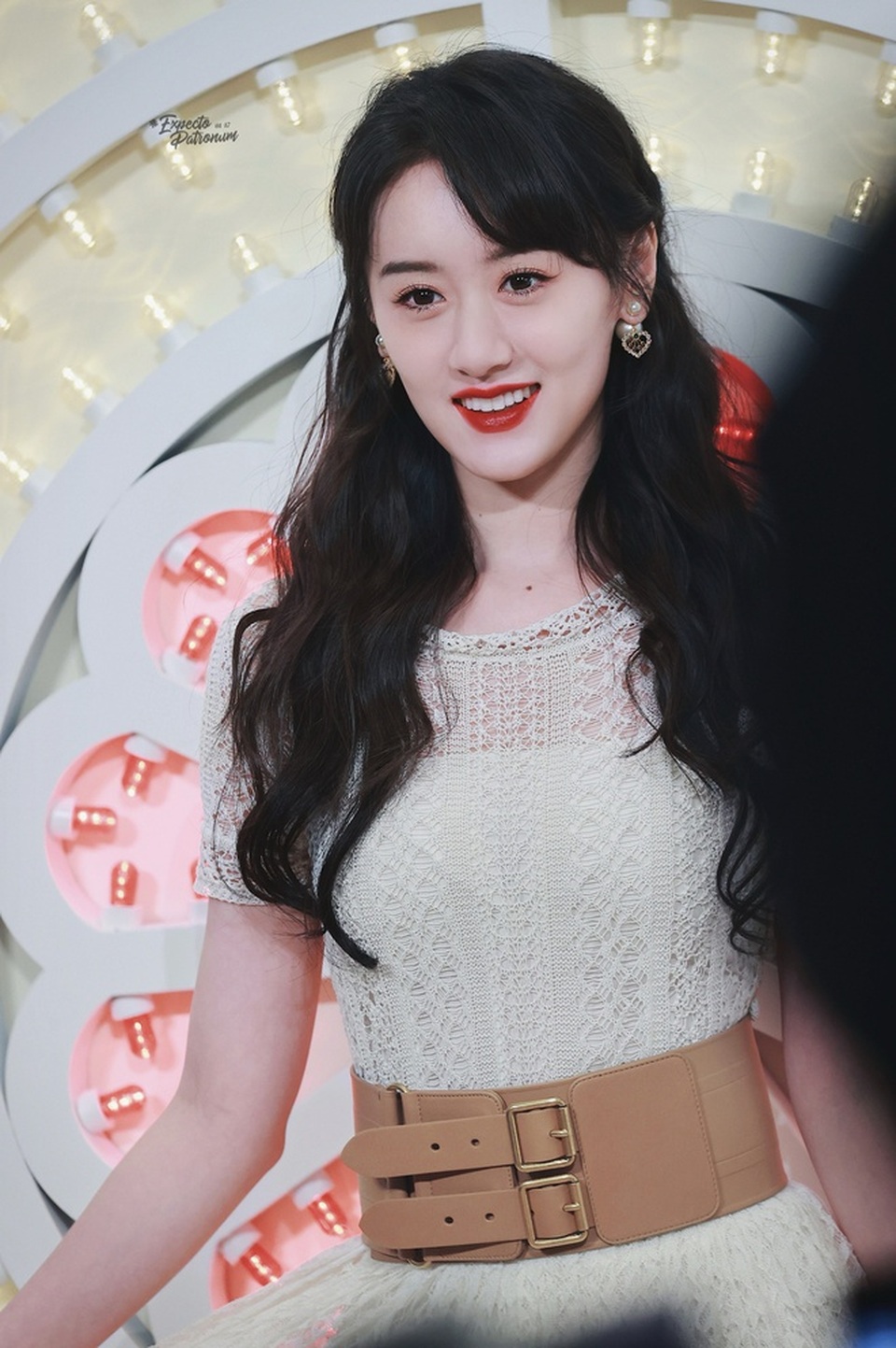 Người đẹp Lưu Ly Mỹ Nhân Sát lu mờ khi đứng cạnh Angelababy - 9 Người đẹp Lưu Ly Mỹ Nhân Sát lu mờ khi đứng cạnh Angelababy - 9