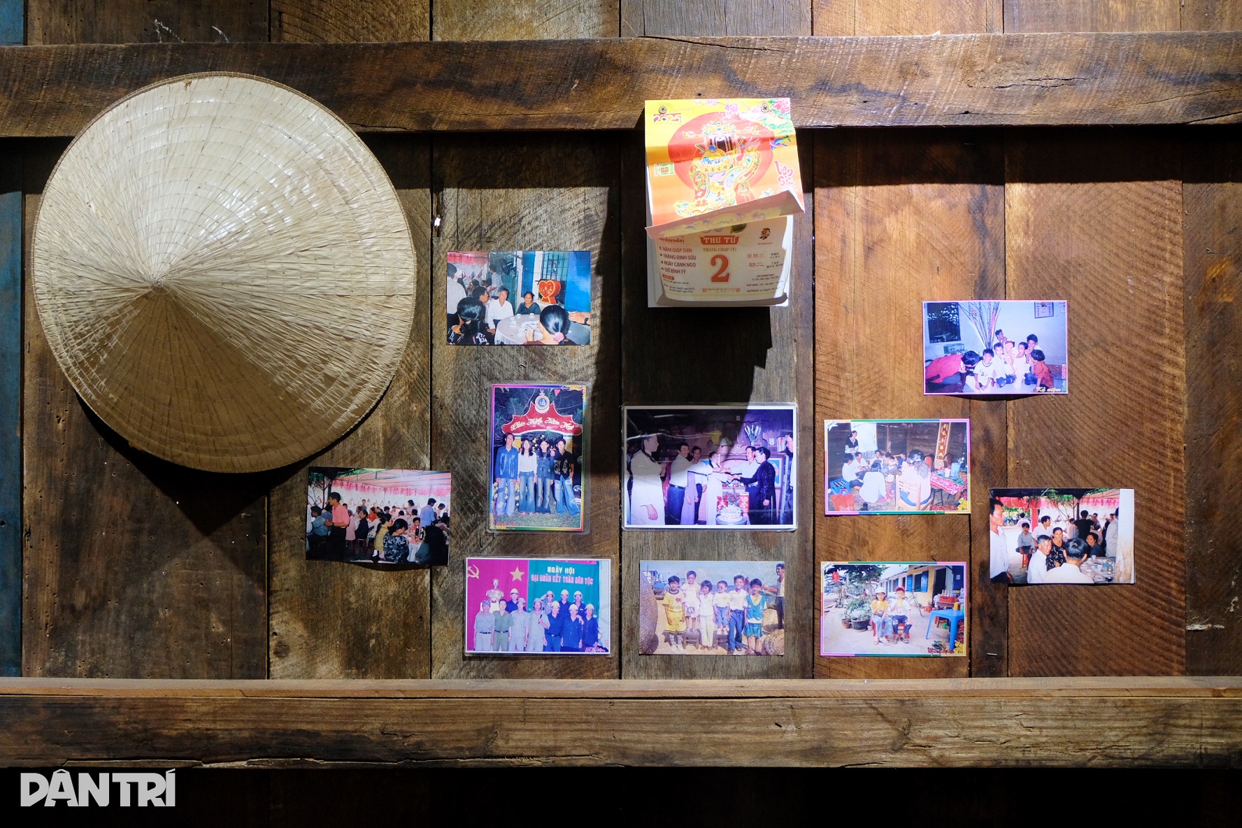 ហាងកាហ្វេនៅ HCMC មានចង្ក្រានឈើ និងគុម្ពឈើ៖ អតិថិជនបើកឡាន 1 ម៉ោងដើម្បីថតរូប - 8 Quán cà phê ở TPHCM có bếp củi, giàn bầu: Khách chạy 1 tiếng đến chụp ảnh - 8