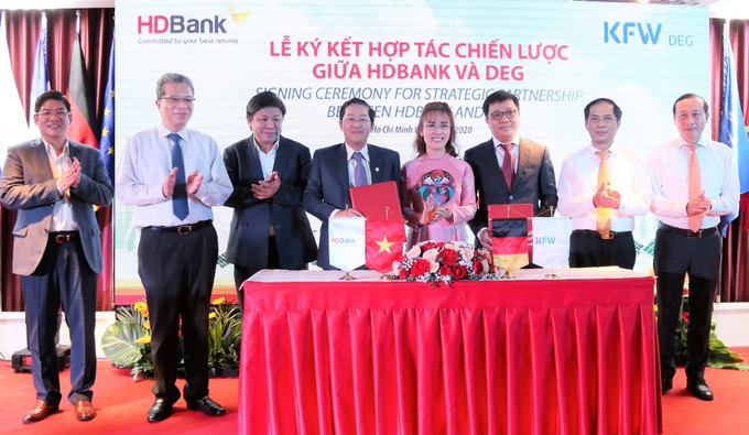 HDBank phát hành trái phiếu chuyển đổi cho đối tác chiến lược DEG thuộc Ngân hàng tái thiết KFW của Đức - Ảnh 1.