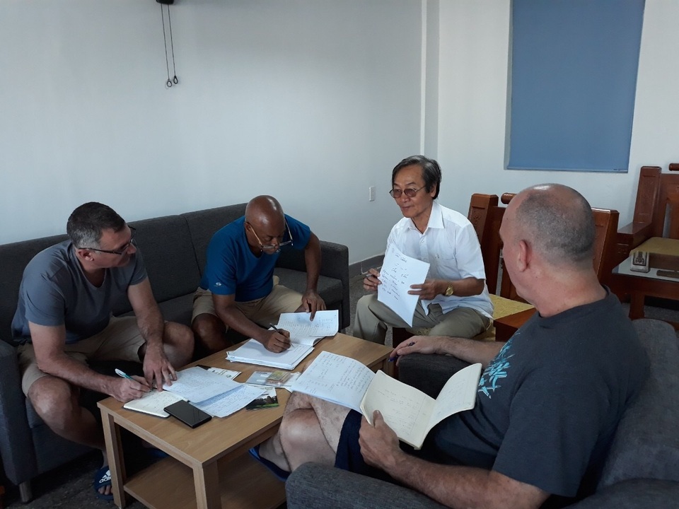 Chuyện về “thầy giáo” 71 tuổi của những bác sỹ Cu Ba - 2 Chuyện về “thầy giáo” 71 tuổi của những bác sỹ Cu Ba - 2