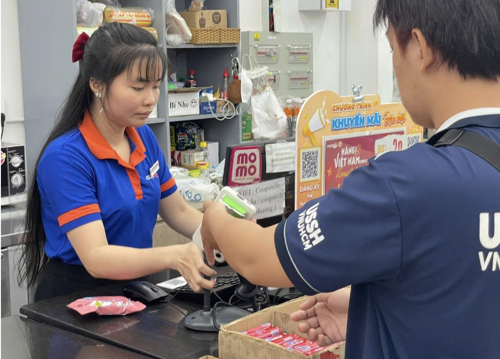Quá áp lực khi đi làm thêm, nhiều sinh viên trả giá đắt - 1 Quá áp lực khi đi làm thêm, nhiều sinh viên trả giá đắt - 1