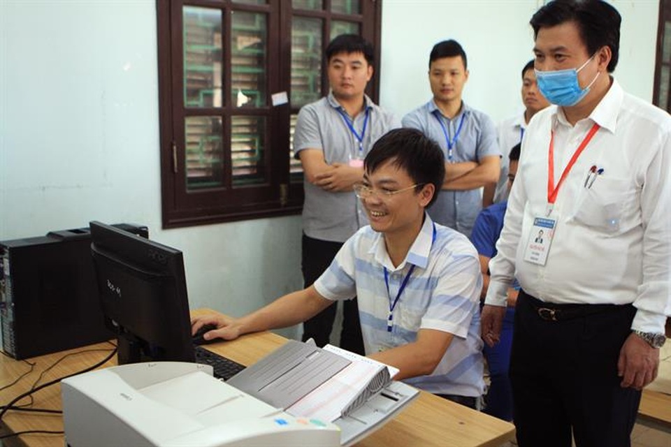 Chấm thi tốt nghiệp: Không bảo thủ, đặt quyền lợi của thí sinh lên cao nhất - 2 Chấm thi tốt nghiệp: Không bảo thủ, đặt quyền lợi của thí sinh lên cao nhất - 2