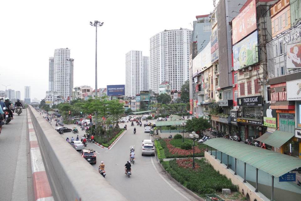 Cuộc sống về chiều dưới địa đạo lớn nhất Hà Nội giữa đại dịch Covid-19 - 1 Cuộc sống về chiều dưới địa đạo lớn nhất Hà Nội giữa đại dịch Covid-19 - 1