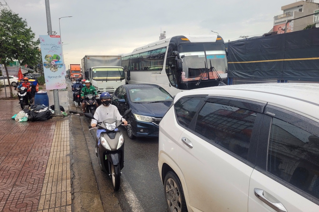 Sửa cao tốc TPHCM - Long Thành, nhiều tuyến đường ùn tắc kéo dài ở Đồng Nai - 3 Sửa cao tốc TPHCM - Long Thành, nhiều tuyến đường ùn tắc kéo dài ở Đồng Nai - 3