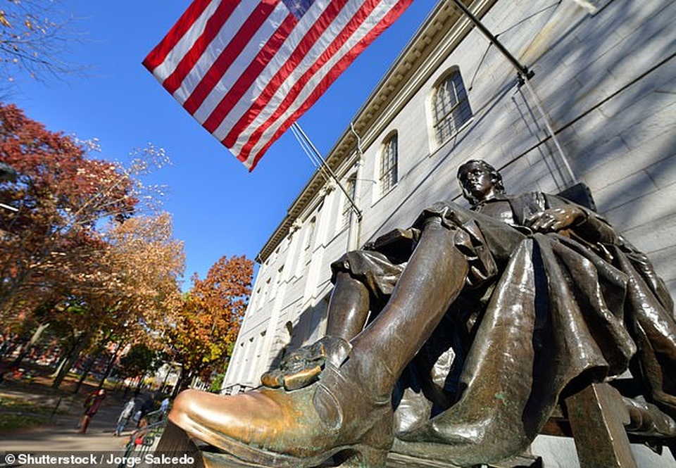 Chiêm ngưỡng những bức tượng may mắn trên thế giới - 9