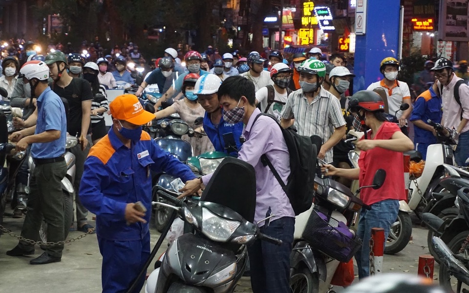 Đề xuất mới: Đầu mối bán xăng dầu phải đăng ký hạn mức hàng tối thiểu - 1 Đề xuất mới: Đầu mối bán xăng dầu phải đăng ký hạn mức hàng tối thiểu - 1