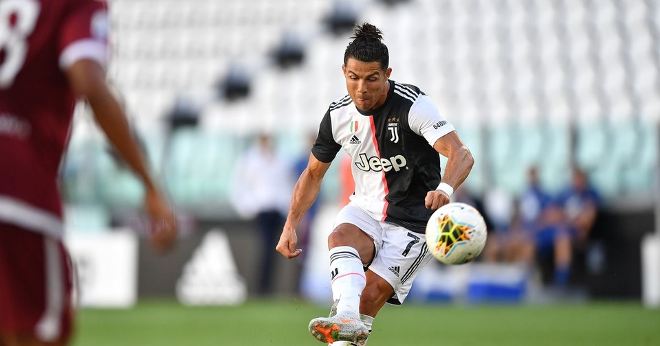 C.Ronaldo và sự “lột xác” để thích nghi với tuổi 35 - 1 C.Ronaldo và sự “lột xác” để thích nghi với tuổi 35 - 1