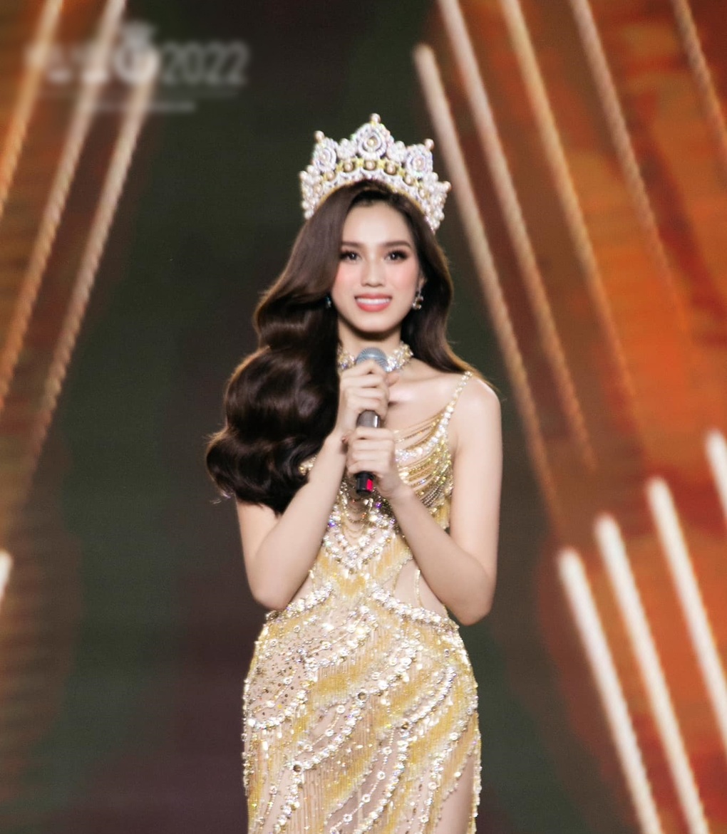 Đỗ Thị Hà phân trần sau ồn ào khóc 5 phút tại chung kết Hoa hậu Việt Nam - 2 Đỗ Thị Hà phân trần sau ồn ào khóc 5 phút tại chung kết Hoa hậu Việt Nam - 2