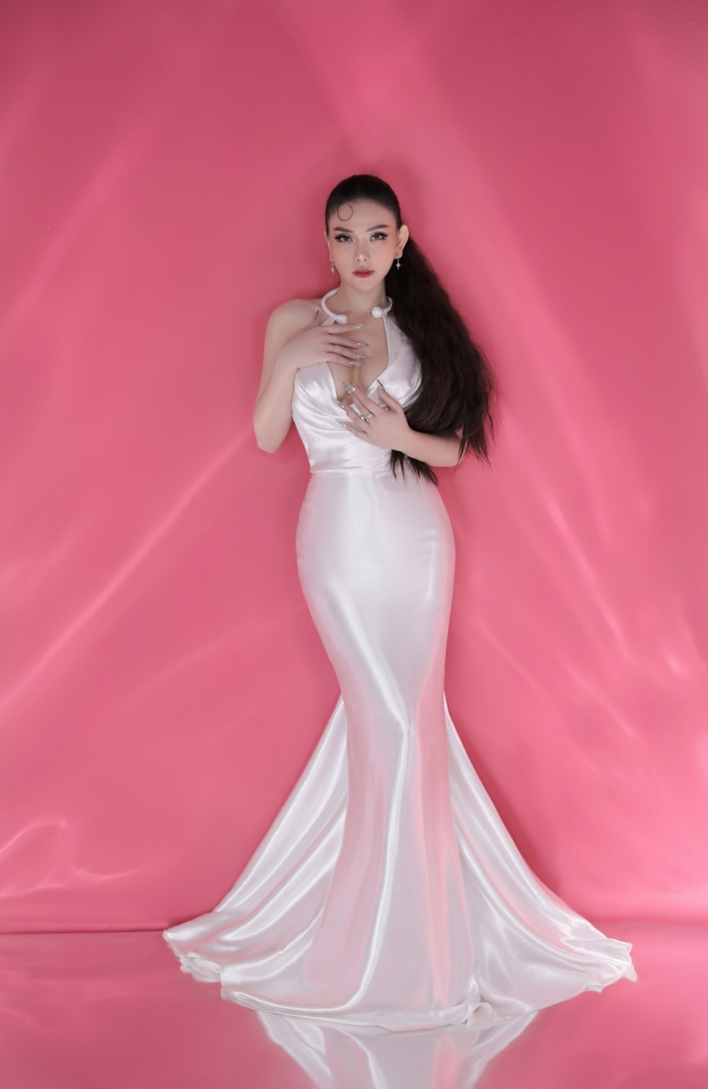 Cựu thành viên Mây Trắng: Vóc dáng sexy, viên mãn bên chồng kém 10 tuổi - 6