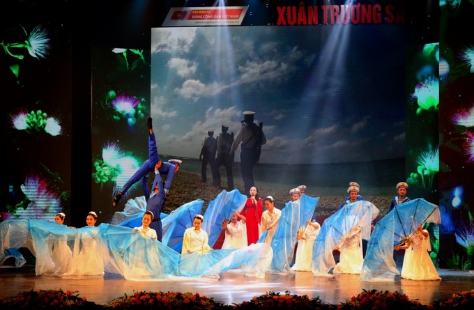 chuong-trinh-xuan-truong-sa-2021-lan-thu-9-tam-long-tri-an-voi-nhung-nguoi-linh-canh-giu-noi-bien-dao-que-huong