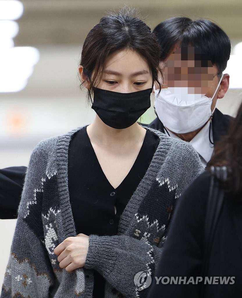 Tâm thư day dứt của Kim Sae Ron và bi kịch của ngôi sao không thể yên nghỉ - 7 Tâm thư day dứt của Kim Sae Ron và bi kịch của ngôi sao không thể yên nghỉ - 7