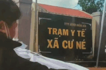 Vụ y sĩ xé áo blouse: Vì sao bị xếp loại không hoàn thành nhiệm vụ?