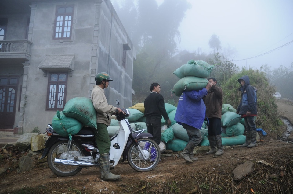 Nhịp sống vùng cao Sa Pa trong giá lạnh 0 độ - 2 Nhịp sống vùng cao Sa Pa trong giá lạnh 0 độ - 2
