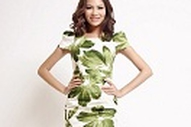 Top 10 Hoa Hậu Việt Nam 2010 “xúng xính” trang phục công sở Fiona