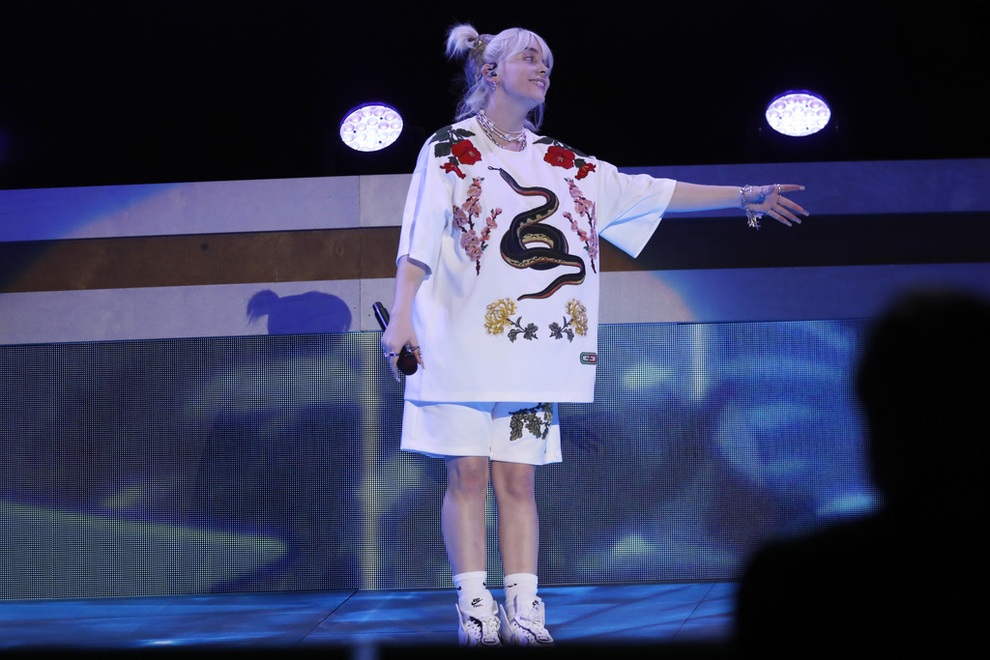 Ngôi sao giành nhiều giải Grammy Lizzo tái xuất nổi bật trên sân khấu - 7 Ngôi sao giành nhiều giải Grammy Lizzo tái xuất nổi bật trên sân khấu - 7