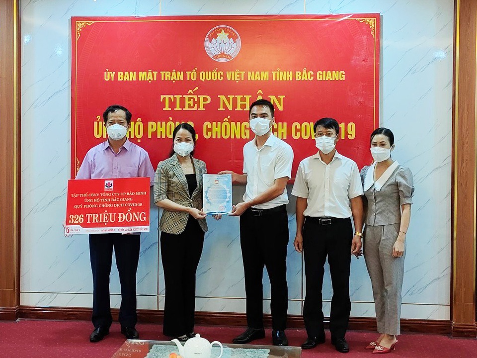 Cán bộ, nhân viên Bảo Minh ủng hộ 426 triệu đồng vào Quỹ phòng chống dịch Covid-19 - 1 Cán bộ, nhân viên Bảo Minh ủng hộ 426 triệu đồng vào Quỹ phòng chống dịch Covid-19 - 1