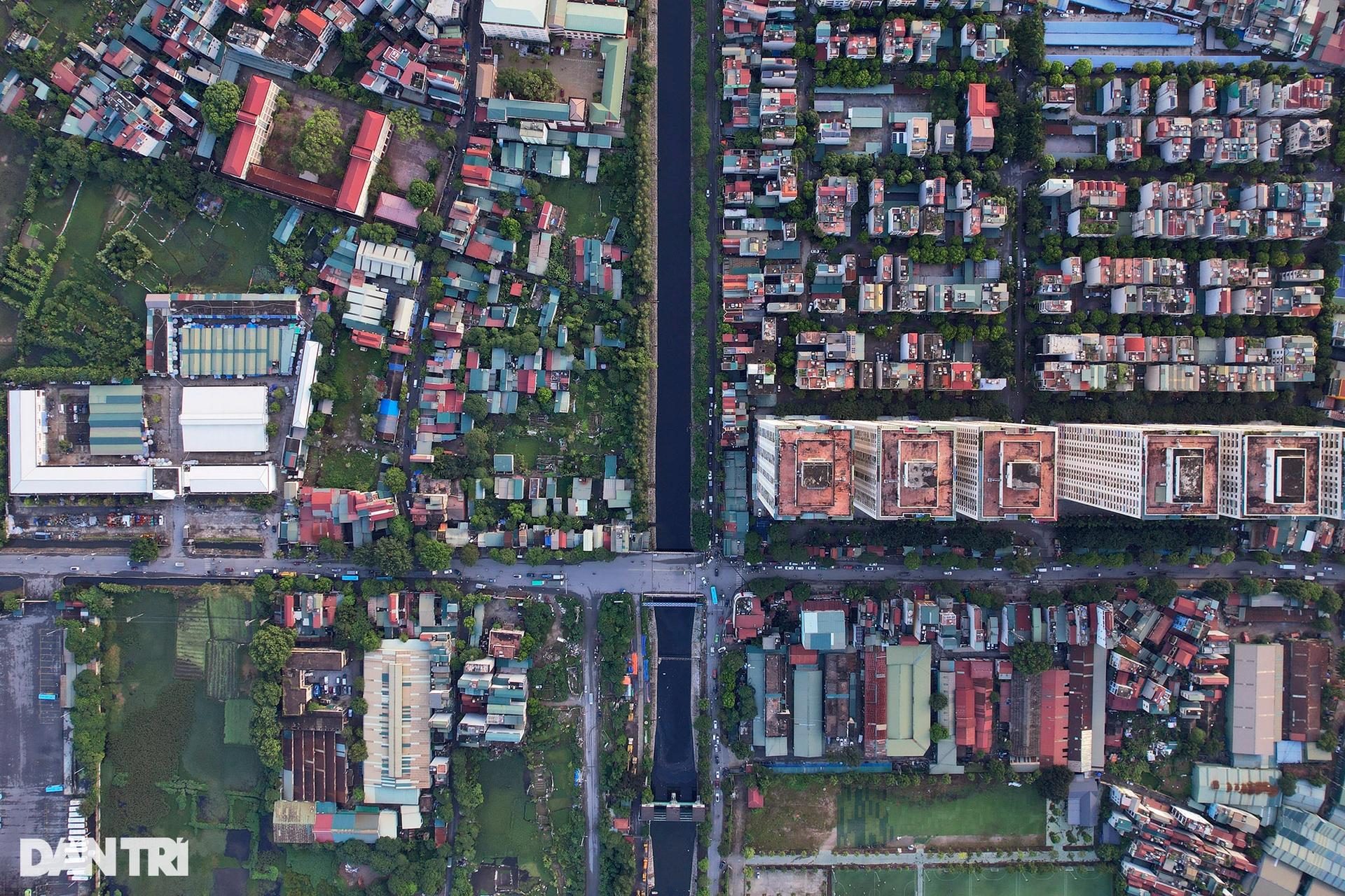 14km dòng sông chết Tô Lịch giữa lòng thành phố Hà Nội - 17 14km dòng sông chết Tô Lịch giữa lòng thành phố Hà Nội - 17