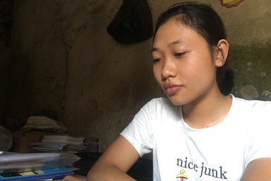 Nữ sinh mồ côi cha mẹ khát khao vào giảng đường đại học