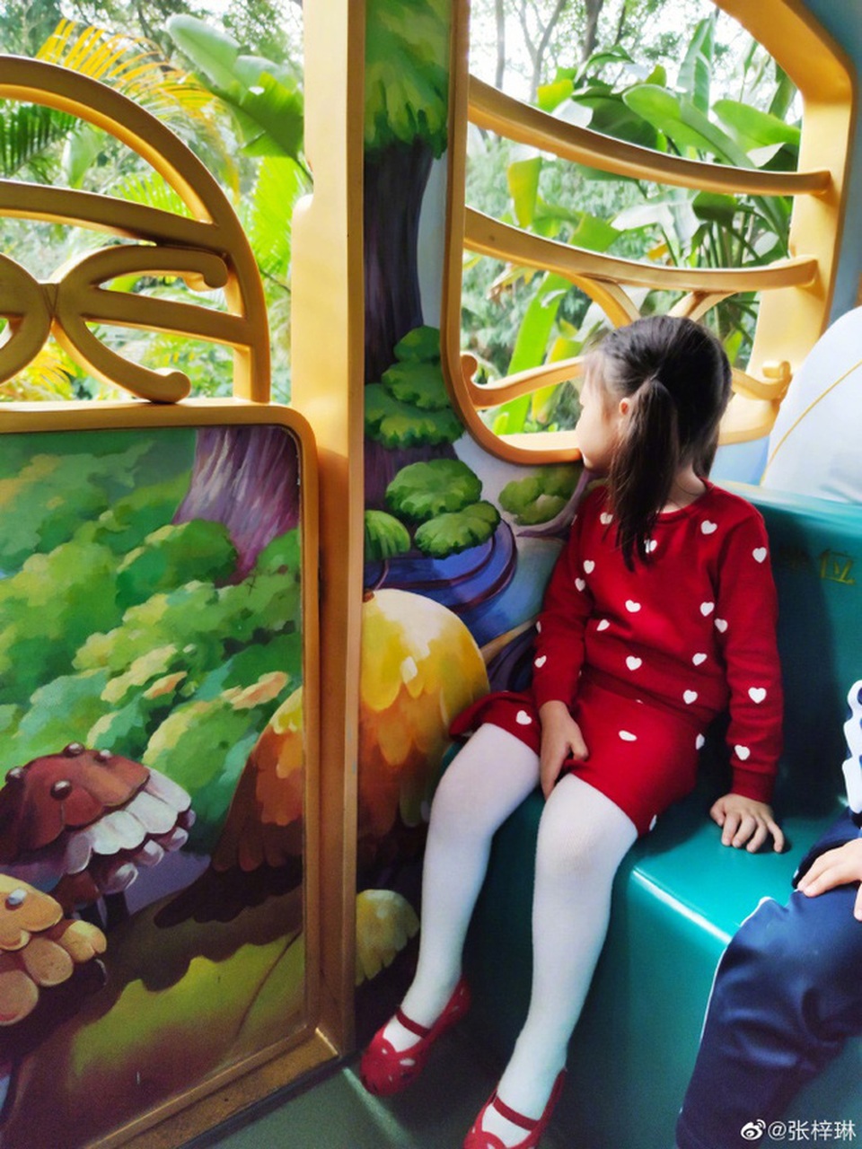 Cuộc sống kín tiếng nhưng viên mãn của cựu Hoa hậu Thế giới - 21 Cuộc sống kín tiếng nhưng viên mãn của cựu Hoa hậu Thế giới - 21