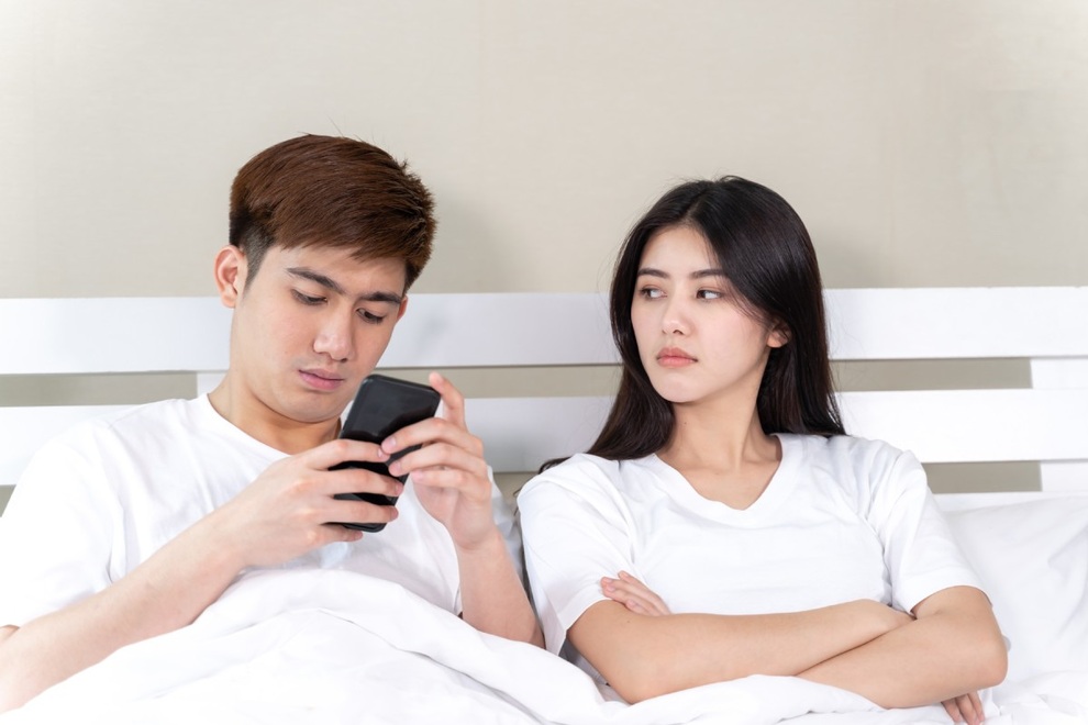 Chồng mỗi đêm luôn lén lút làm một việc, có con 3 tuổi tôi mới biết sự thật - 1 Chồng mỗi đêm luôn lén lút làm một việc, có con 3 tuổi tôi mới biết sự thật - 1