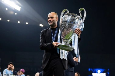 Pep Guardiola sung sướng, tiết lộ về tin nhắn của Sir Alex Ferguson