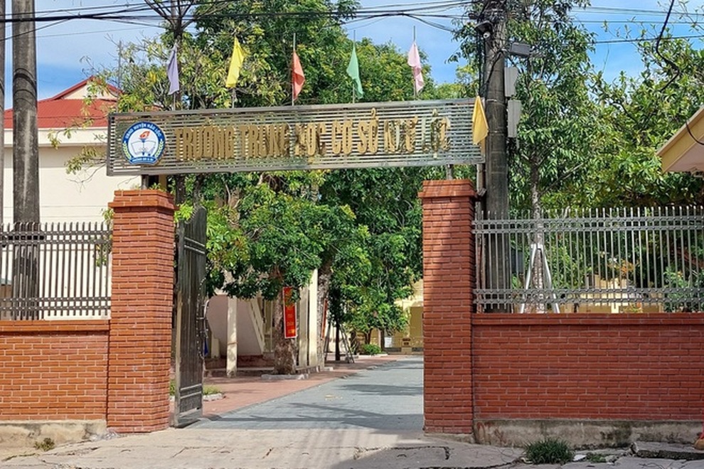 Vụ sửa điểm cho học sinh: Hơn 2.000 điểm được sửa, xóa - 1 Vụ sửa điểm cho học sinh: Hơn 2.000 điểm được sửa, xóa - 1