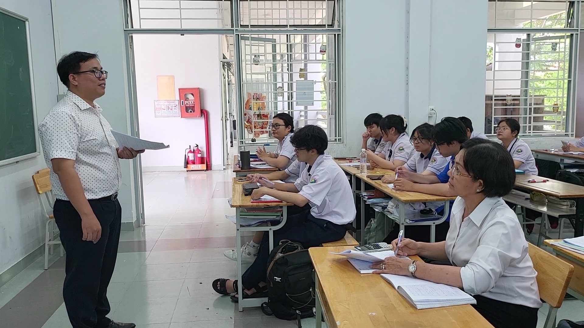 Những tân sinh viên đặc biệt: Không lẽ vì đói ăn, bất hạnh mà nghỉ học? - 3 Những tân sinh viên đặc biệt: Không lẽ vì đói ăn, bất hạnh mà nghỉ học? - 3