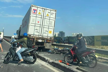 3 nạn nhân bị container húc trên cao tốc TPHCM - Long Thành hiện ra sao?