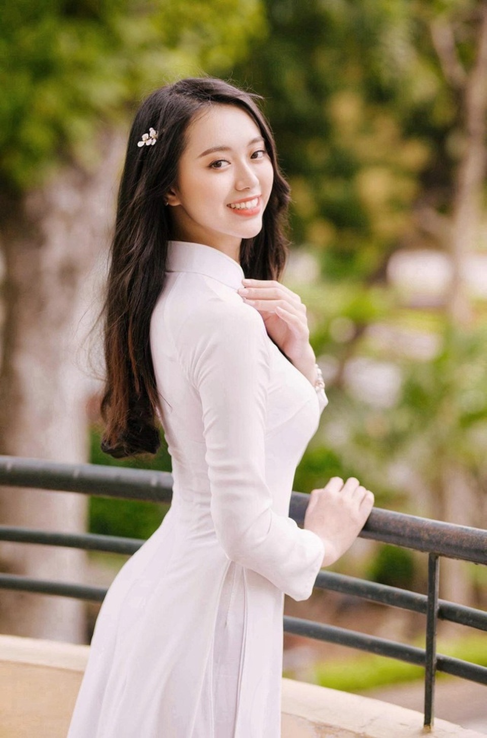 5 cô nàng chân dài chiếm thiện cảm của giới trẻ thời gian gần đây - 4 5 cô nàng chân dài chiếm thiện cảm của giới trẻ thời gian gần đây - 4