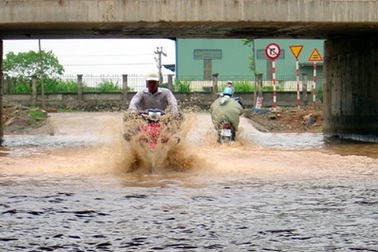 Làm rõ nguyên nhân ngập nước tại đại lộ Thăng Long