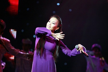 Ấn tượng về một đêm diễn thành công của Cẩm Ly