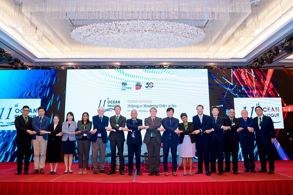 Đề xuất sáng kiến ứng phó hoạt động vùng xám trên biển - 1 Đề xuất sáng kiến ứng phó hoạt động vùng xám trên biển - 1