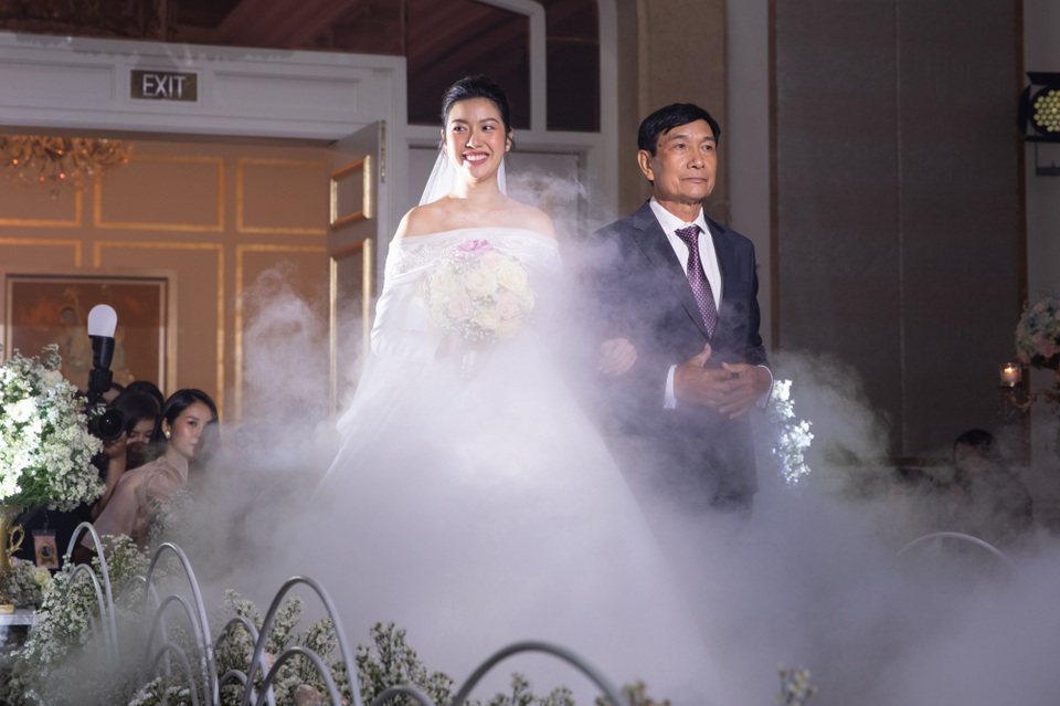 Hoa hậu Khánh Vân và dàn sao làm phù dâu trong đám cưới Á hậu Thuý Vân - 11 Hoa hậu Khánh Vân và dàn sao làm phù dâu trong đám cưới Á hậu Thuý Vân - 11