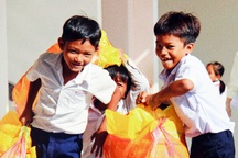 Hỗ trợ hàng triệu trẻ em khó khăn vùng dân tộc thiểu số, miền núi