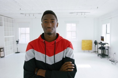 Các YouTuber nổi tiếng sử dụng camera nào để quay video?